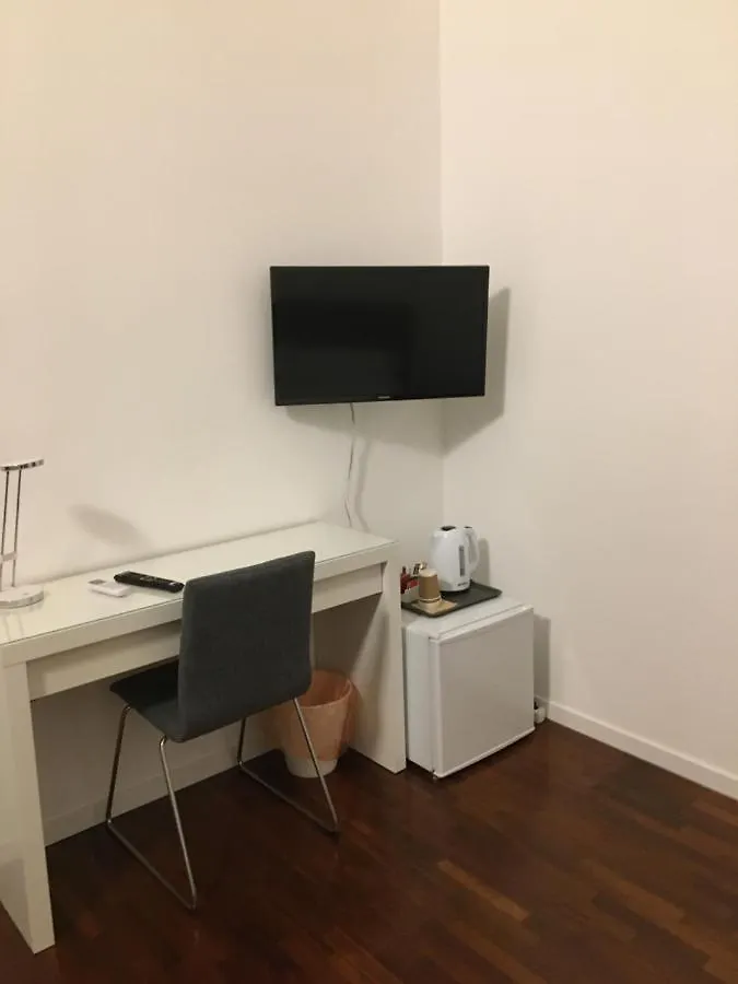 Terrazza Leoni Italia